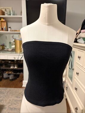 Black Strapless Ribbed Tube Top - Women